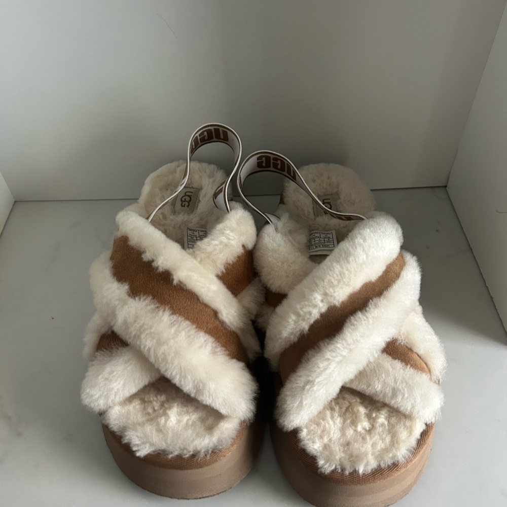 UGG Disco Cross Slide Slippers - Picture 2 of 7